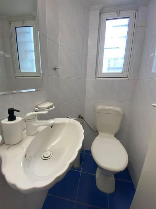 2-Bedroom Apartment In Athina Aten Exteriör bild
